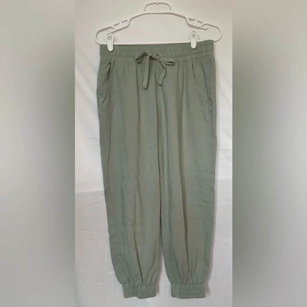 Cloth & Stone Sage Green Joggers